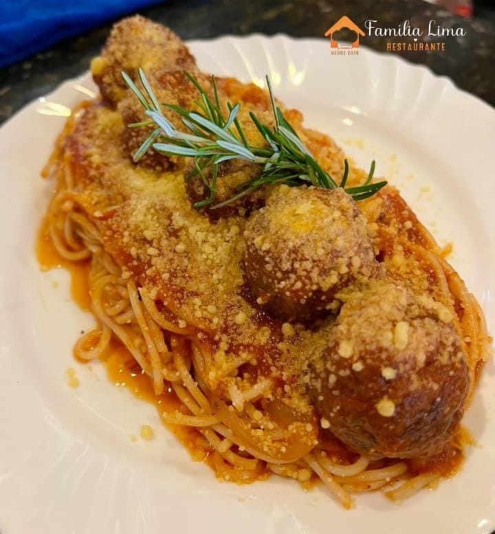 RESTAURANTE FAMÍLIA LIMA